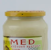 Sklenice pastovaného květového medu z Čučic